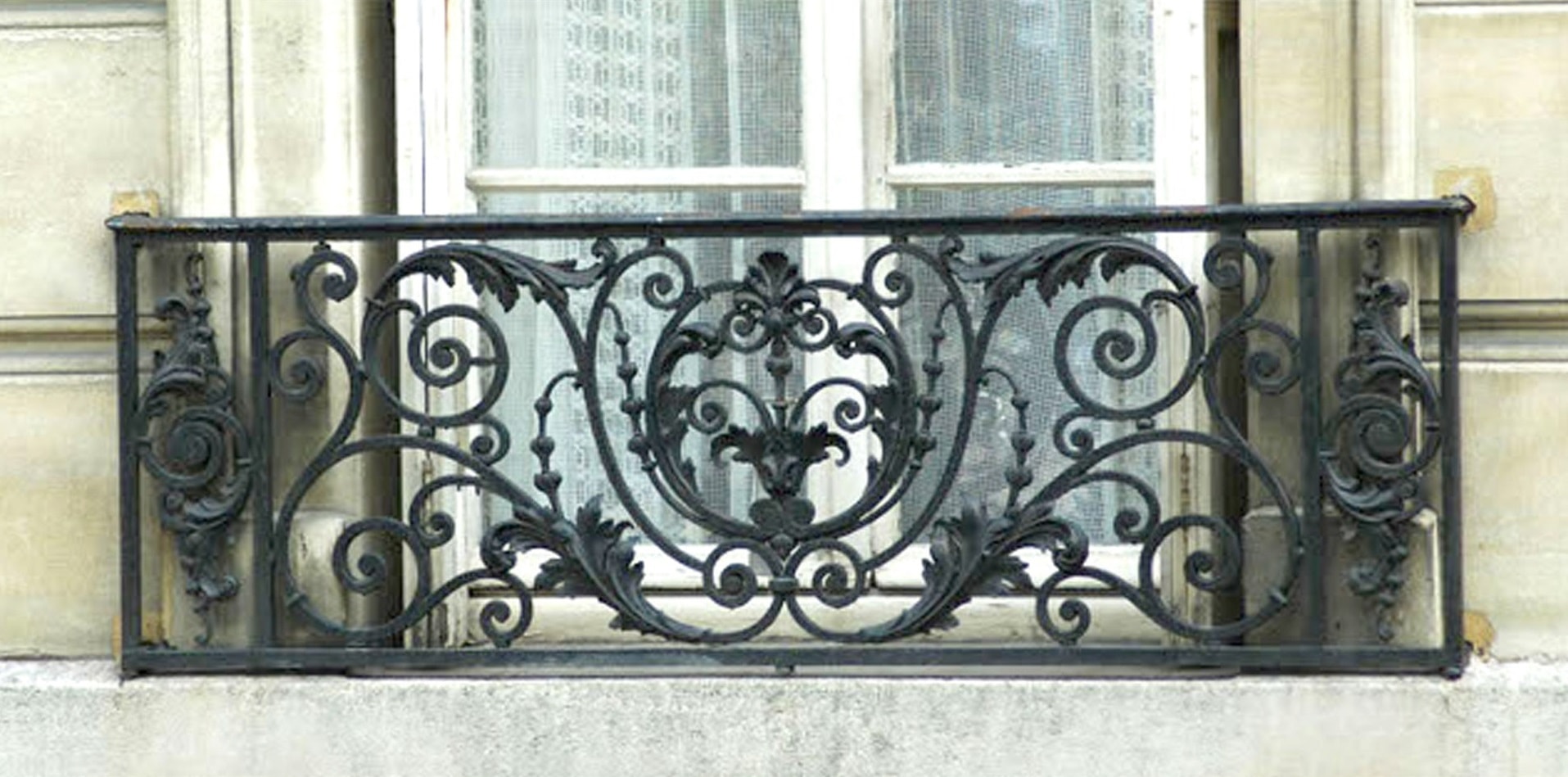 Balkon Elegan 4 - BE04 - pagar-besi-surakarta
