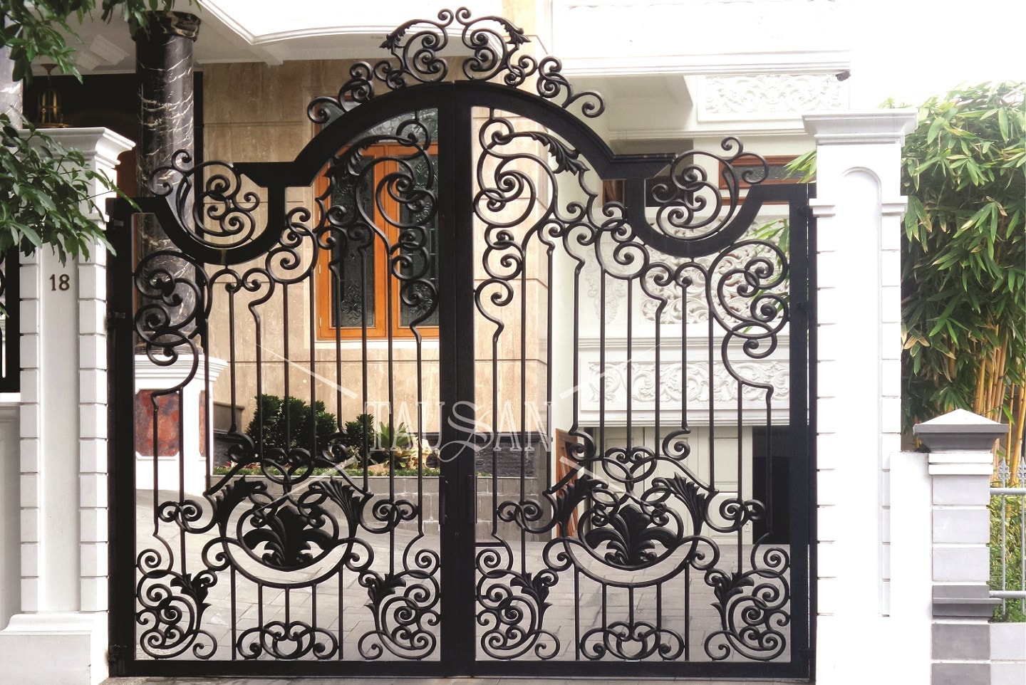 Pintu Elegan 2 - PE02 - pintu-elegan-solo
