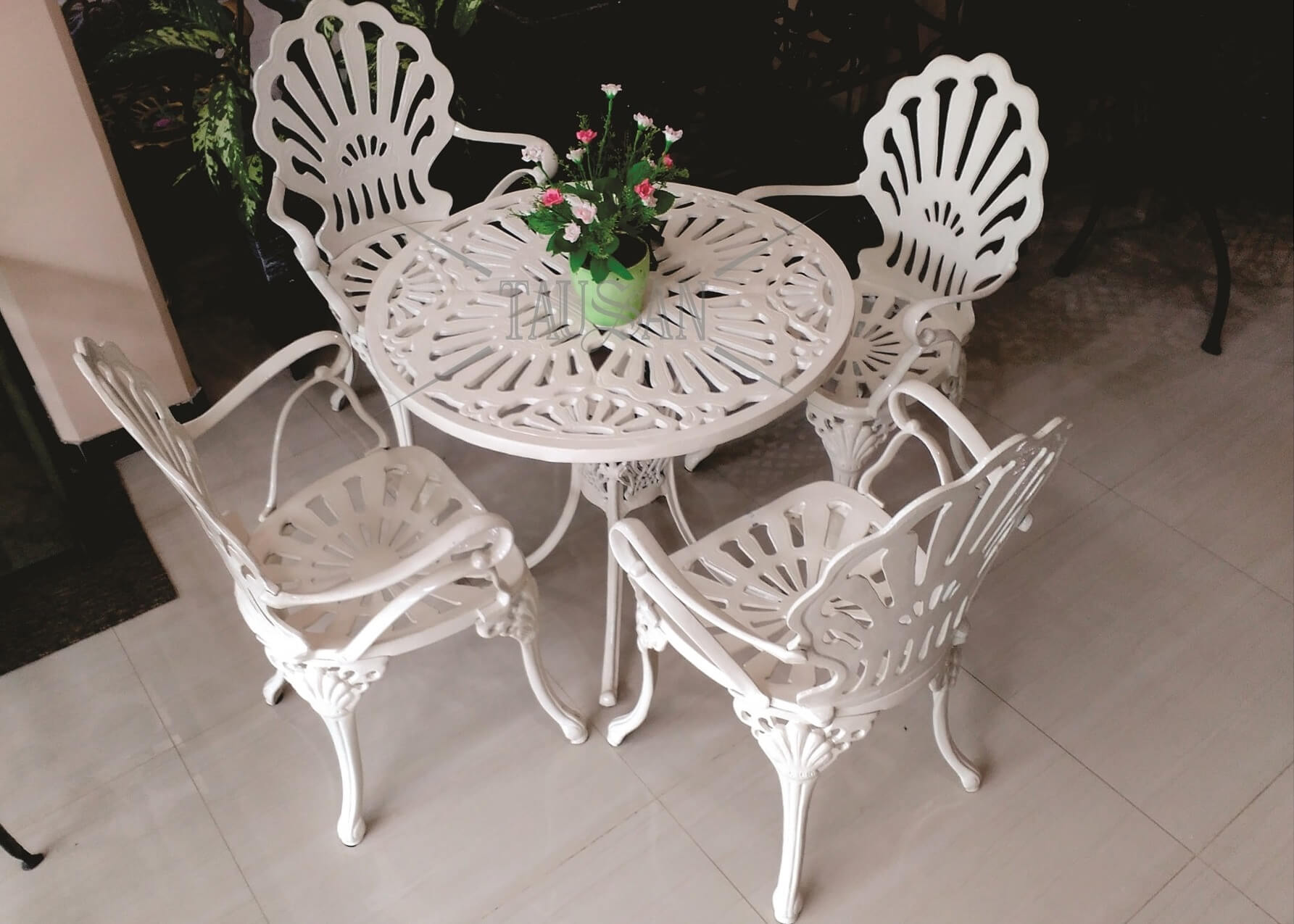 Furniture 4 - KS.KP - lampu-gantung-surakarta